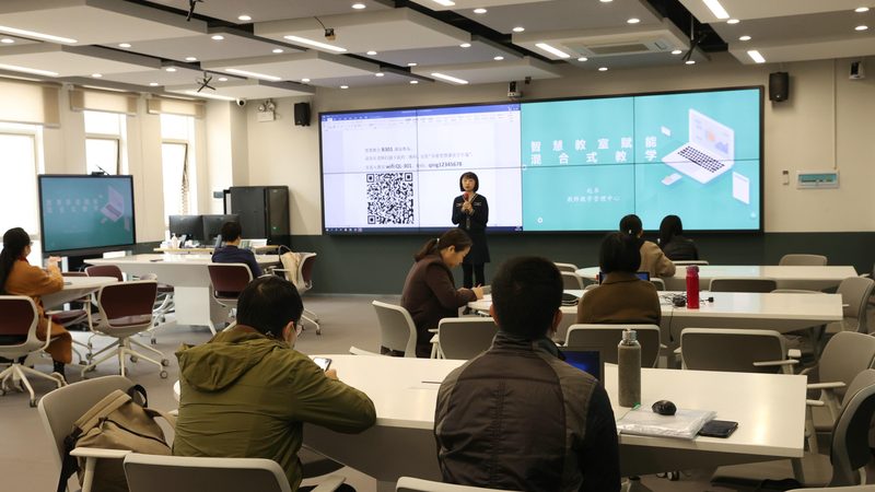 背景：学历提升，职场竞争加剧