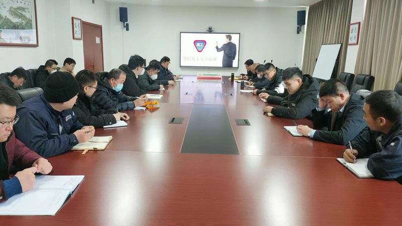 小标题：研究生教育背景下的培训需求