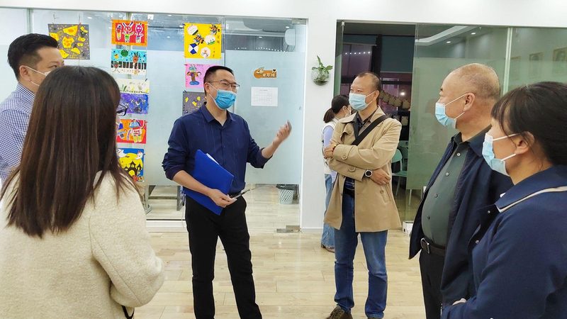 在对比会计网课平台的通过率时，可以从以下几个方面进行：