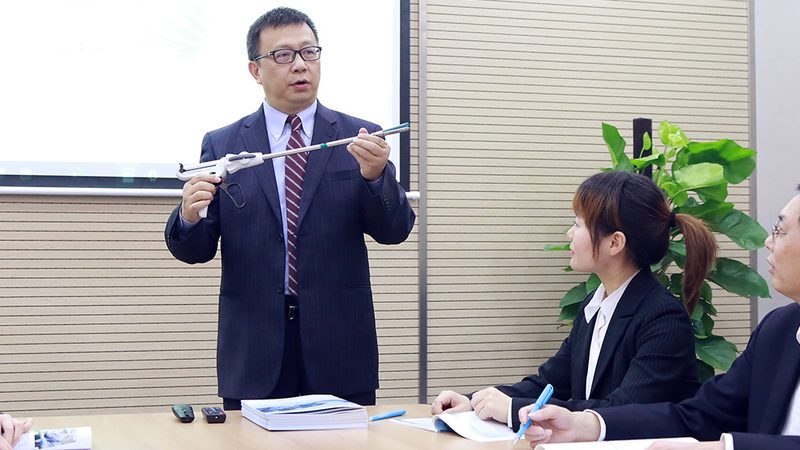 企业内训课程分类解析：如何找到适合您的加盟条件**
